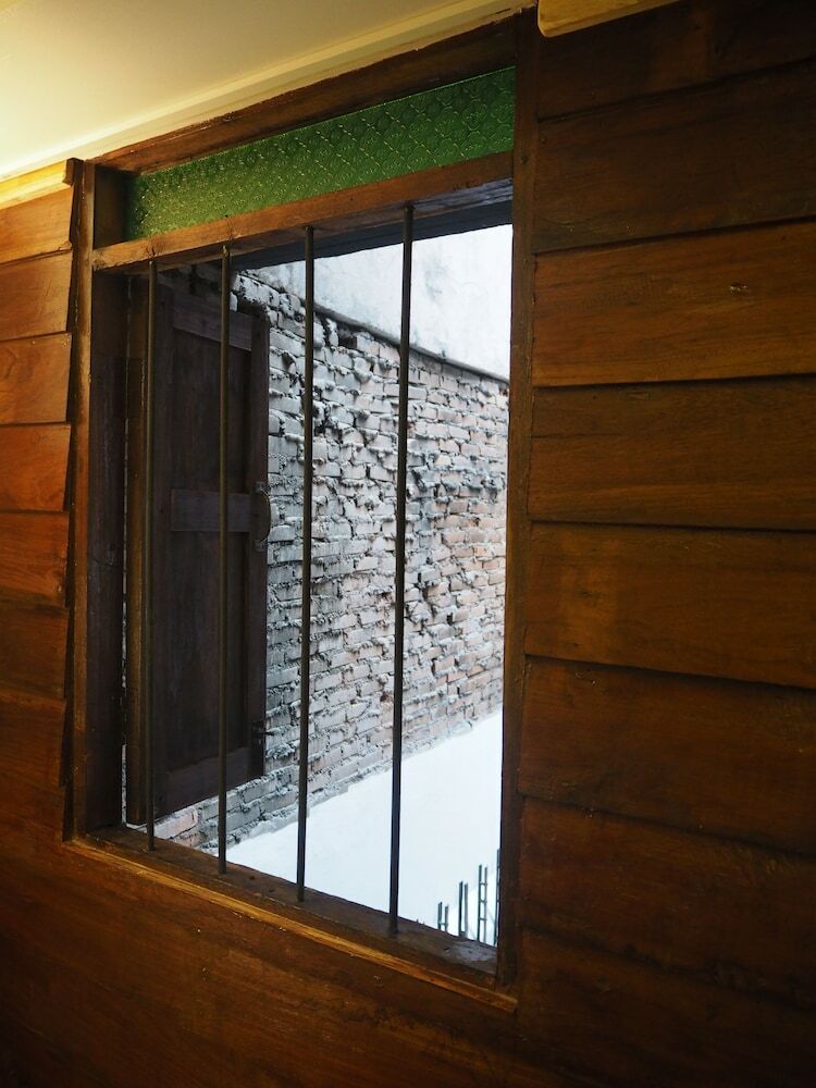 Sleep Walker Hotel Nawarat Bridge