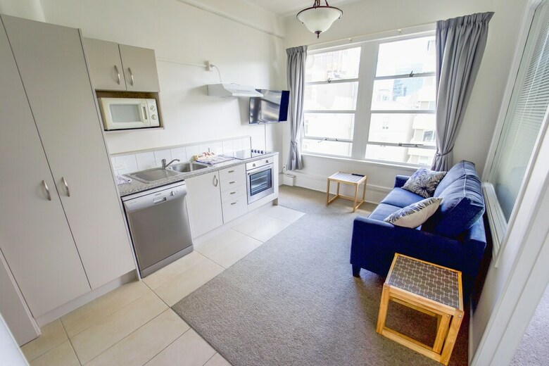 Zodiak's Apartment Close To Sky Tower