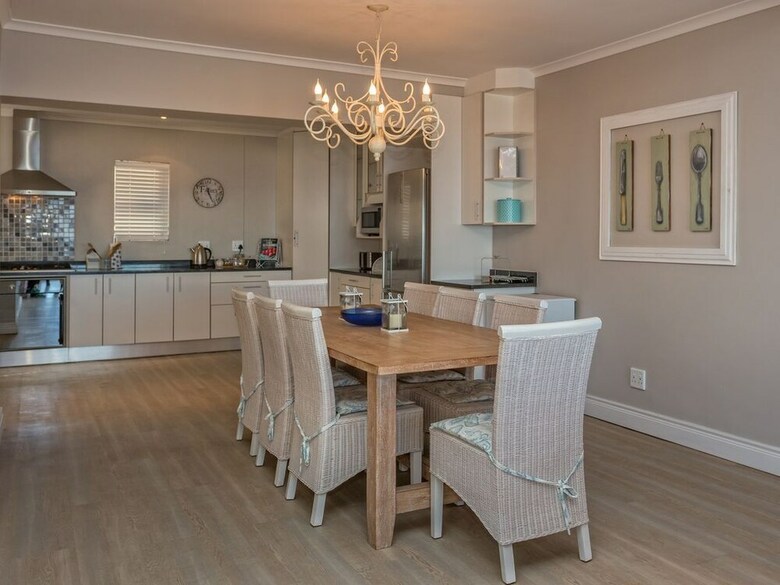 Gansbaai Seafront Holiday House: Ons C-huis