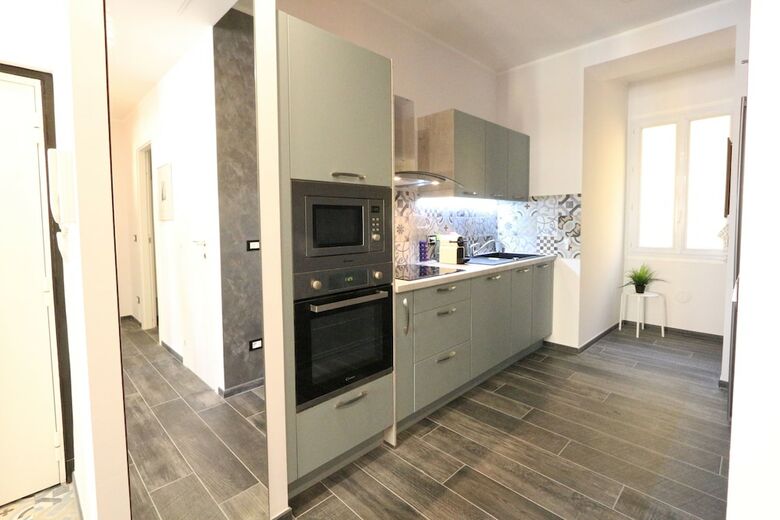 Apartamento Garibaldi, Acropolis, Plage Emplacement Id�al