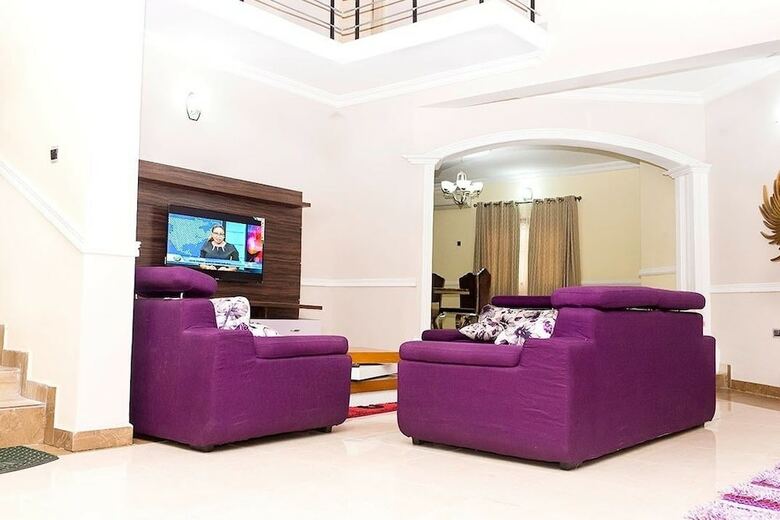 The Good House Phc