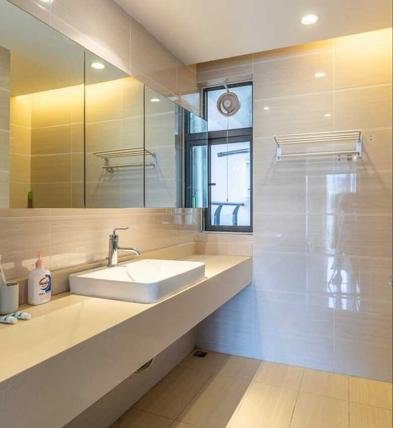 Locals Boutique Apartment Huafa Plaza.3