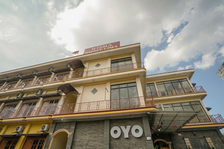 Hotel Oyo 335 Wisma Empat Lima Syariah