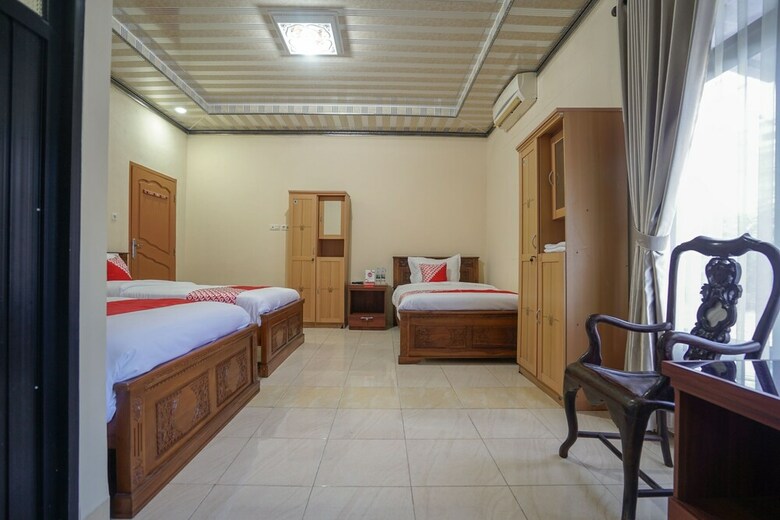Hotel Oyo 335 Wisma Empat Lima Syariah