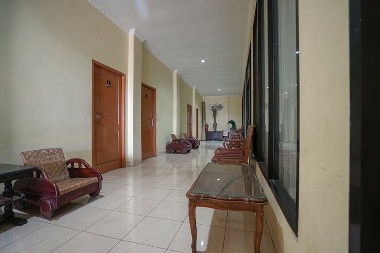 Hotel Oyo 335 Wisma Empat Lima Syariah