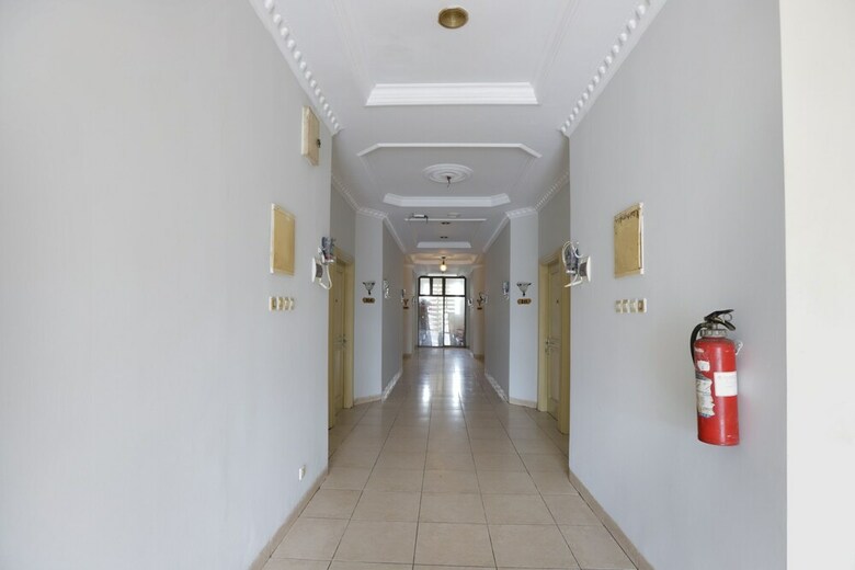 Hostal Oyo 297 45 Residence