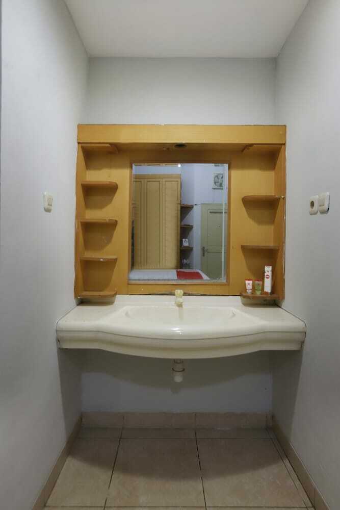 Hostal Oyo 297 45 Residence