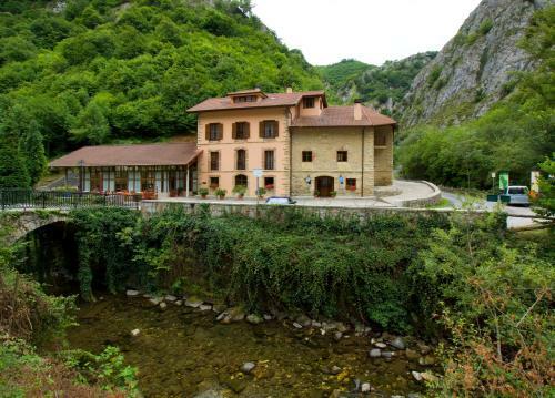 Hotel La Casona De Mestas