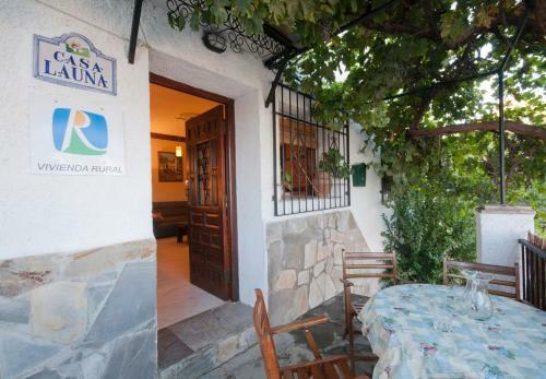 Casa Launa