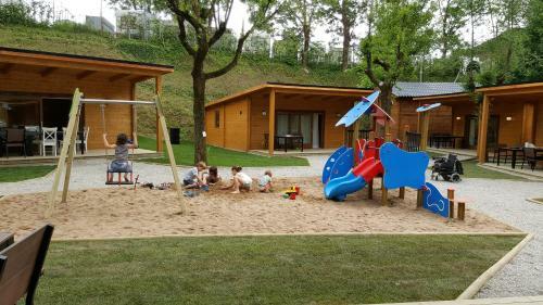 Bungalows C�mping Els Roures