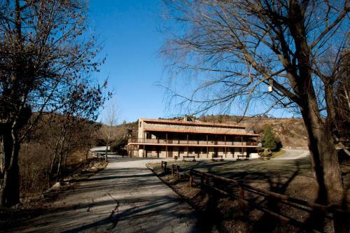 Alberg-casa De Col�nies Ridolaina