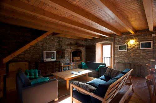 Alberg-casa De Col�nies Ridolaina