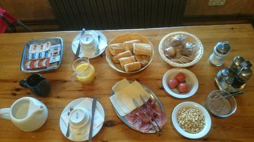 Alberg-casa De Col�nies Ridolaina