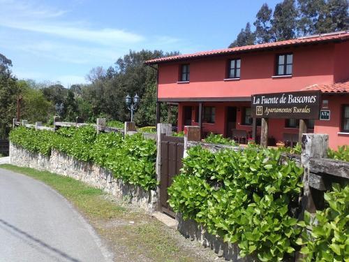 Apartamentos Rurales La Fuente De B�scones