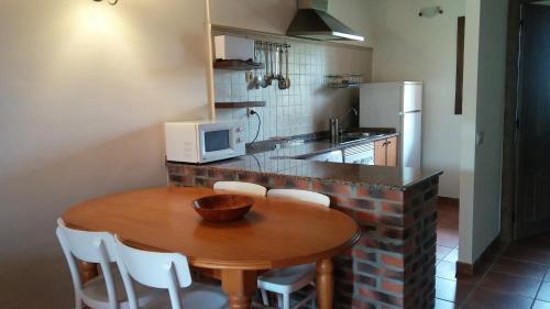 Apartamentos Rurales La Fuente De B�scones
