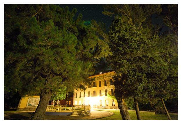 Hostal Balneario De Almeida La Dama Verde