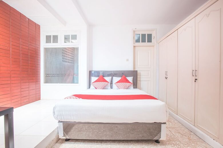 Hostal Oyo 332 Residence G17