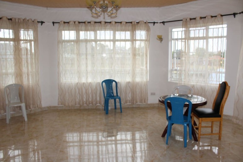 Hotel Salient Home Stay