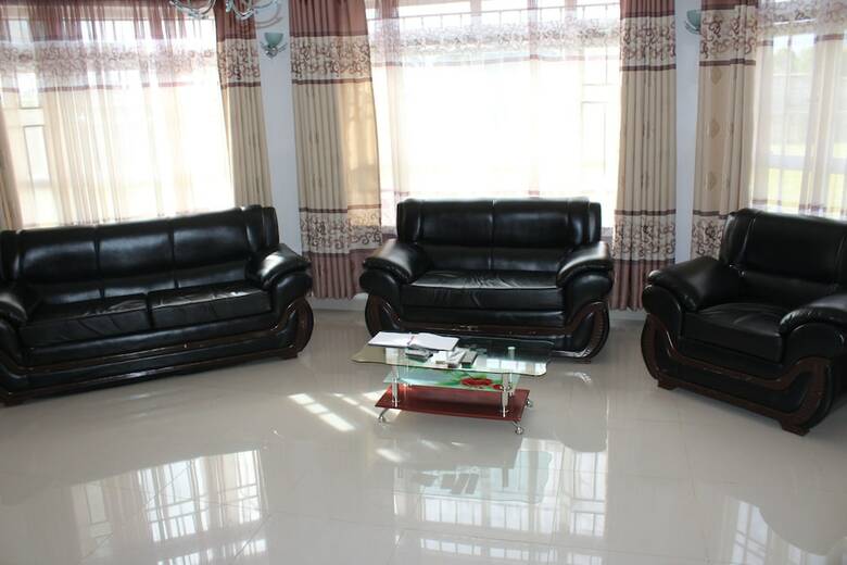 Hotel Salient Home Stay