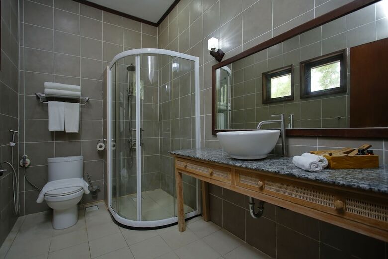Hotel Sutera @ Mantanani Island Resort & Spa