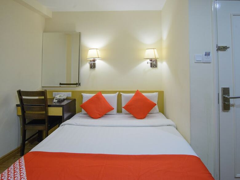 Oyo 371 Grand Eastern Hotel
