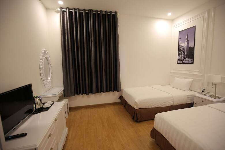 Tea Leaf Hotel 2
