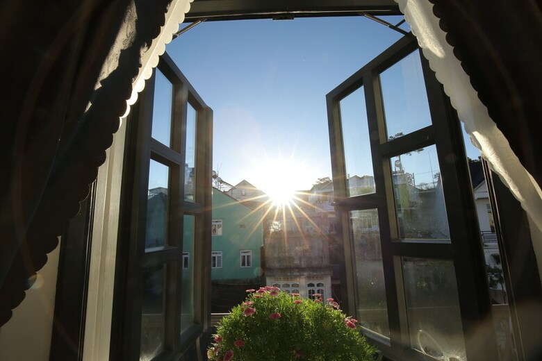 Tea Leaf Hotel 2