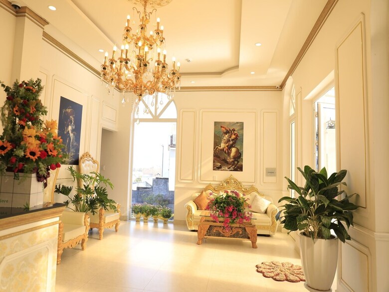 Tea Leaf Hotel 2