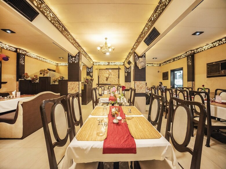 Fabhotel Santoor