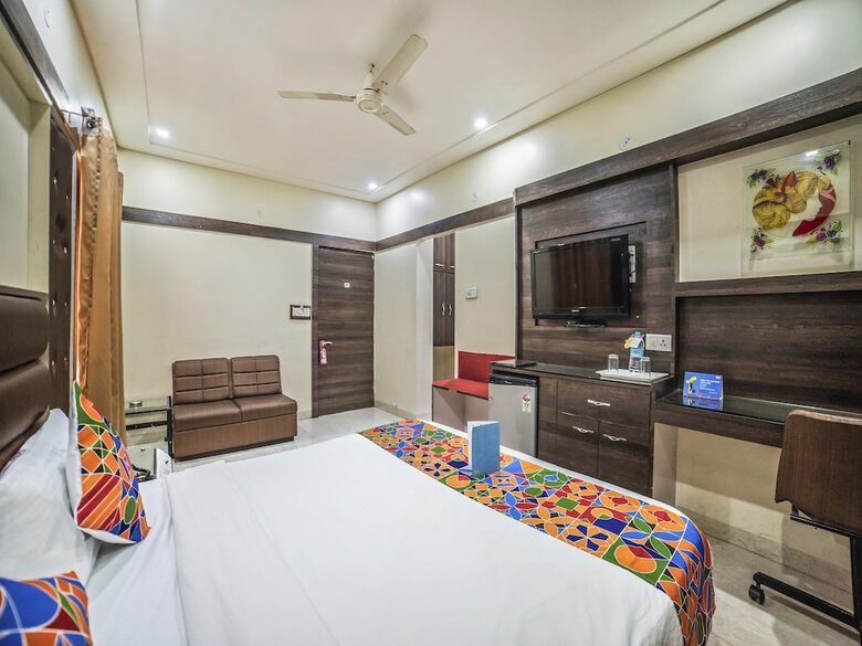 Fabhotel Santoor