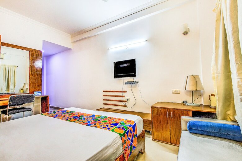 Fabhotel Aga West Park