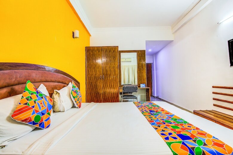 Fabhotel Aga West Park