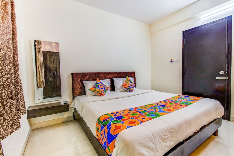 Fabhotel Grand Savoury Fandhook