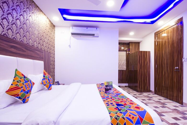 Fabhotel Olivia Suite