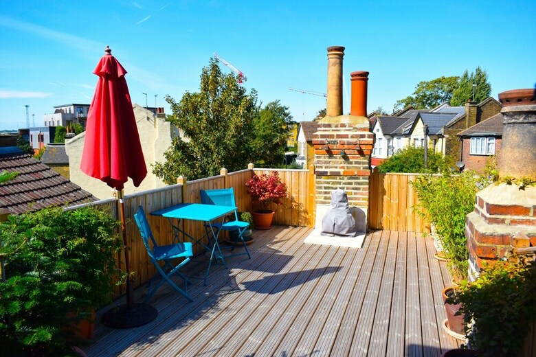 3 Bedroom House With Roof Terrace