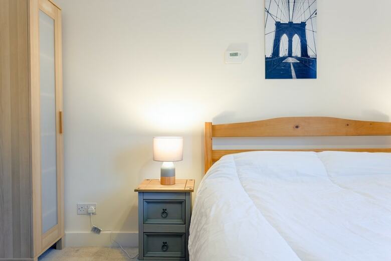 3 Bedroom Apartment In South London