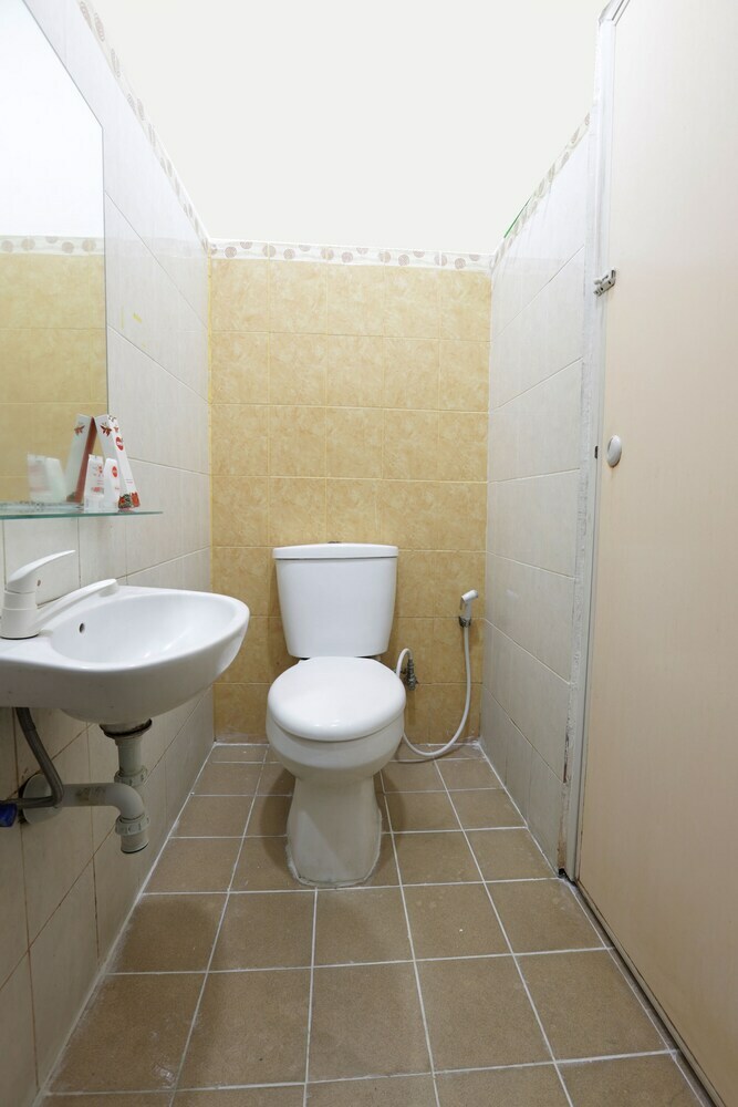 Hostal Oyo 345 Wynne Guest House