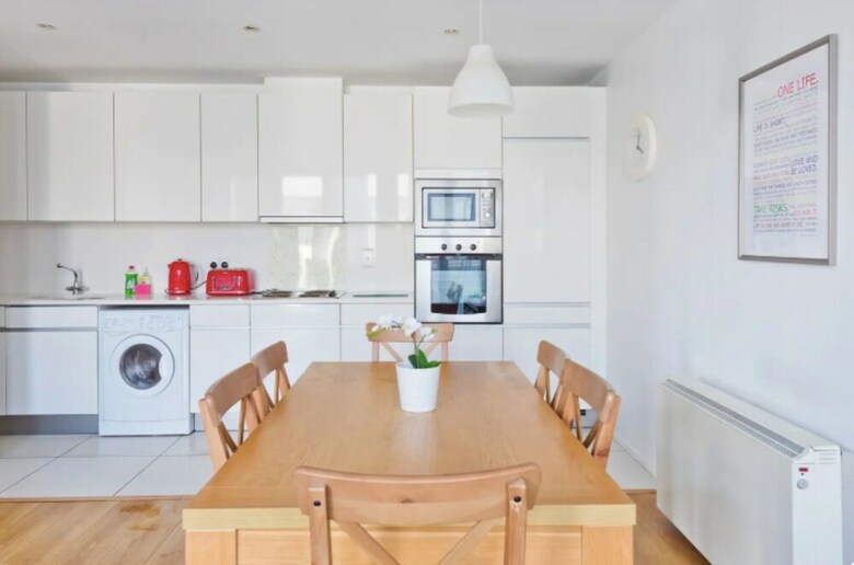3 Bedroom Apartment In Dublin Docklands