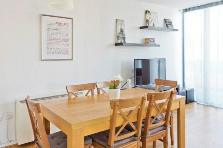 3 Bedroom Apartment In Dublin Docklands