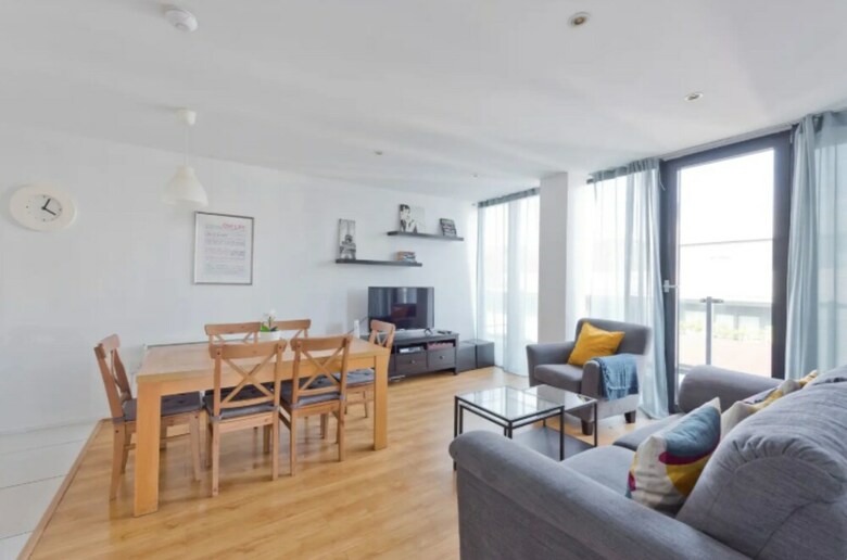 3 Bedroom Apartment In Dublin Docklands