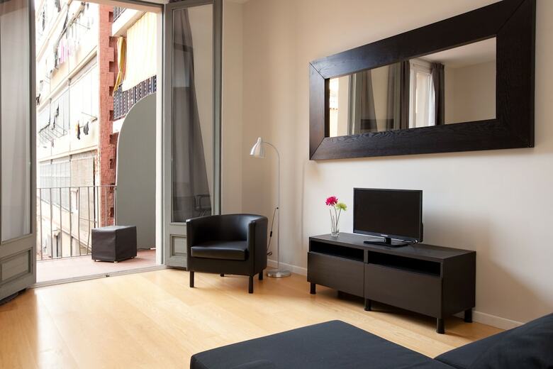 Modern Center Apartments