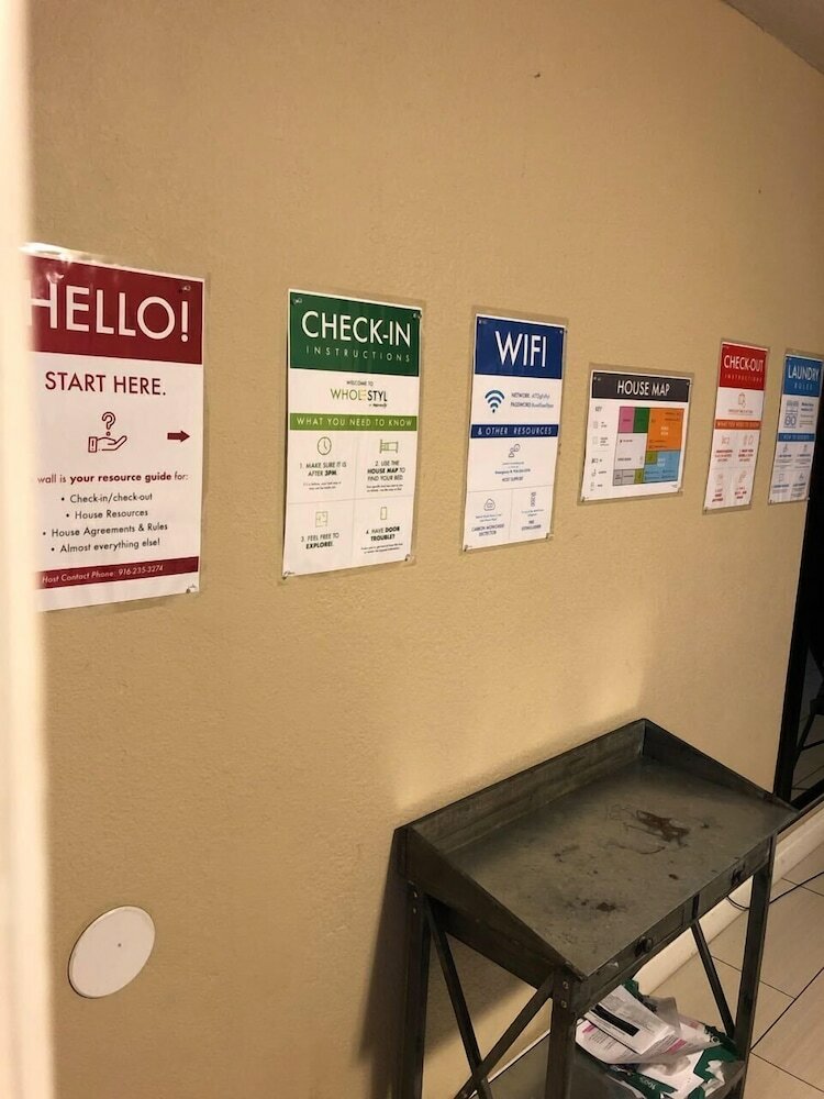 Hostal Whole Family - Wholestyl