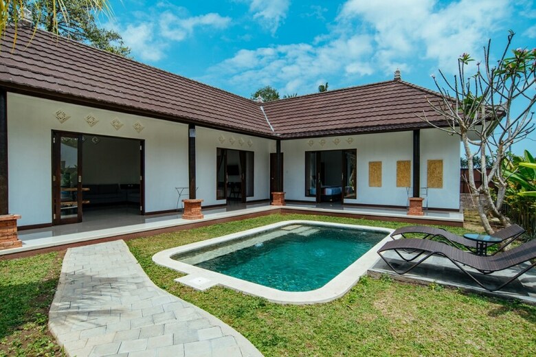 Bed & Breakfast Adil Villa And Resort