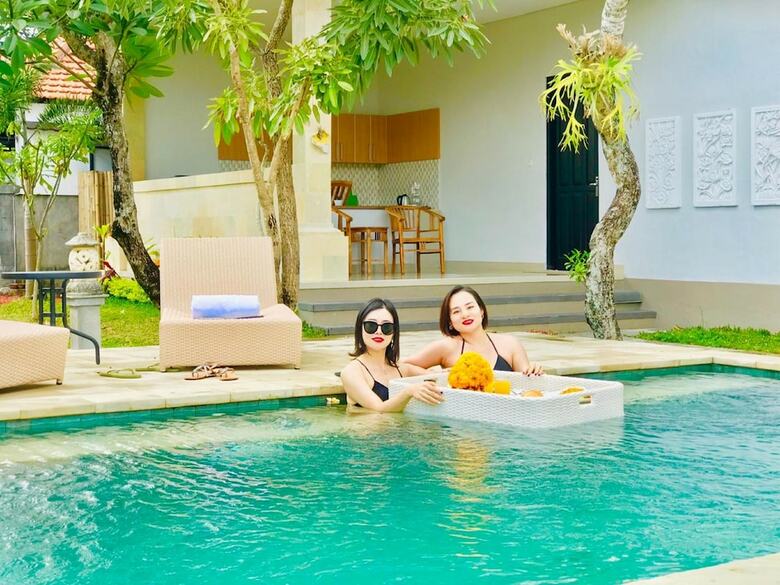 Bed & Breakfast Adil Villa And Resort