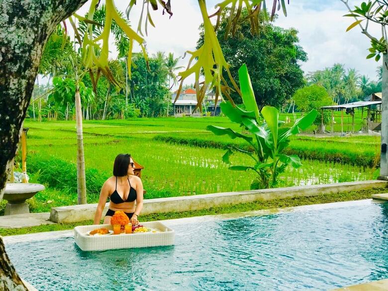 Bed & Breakfast Adil Villa And Resort