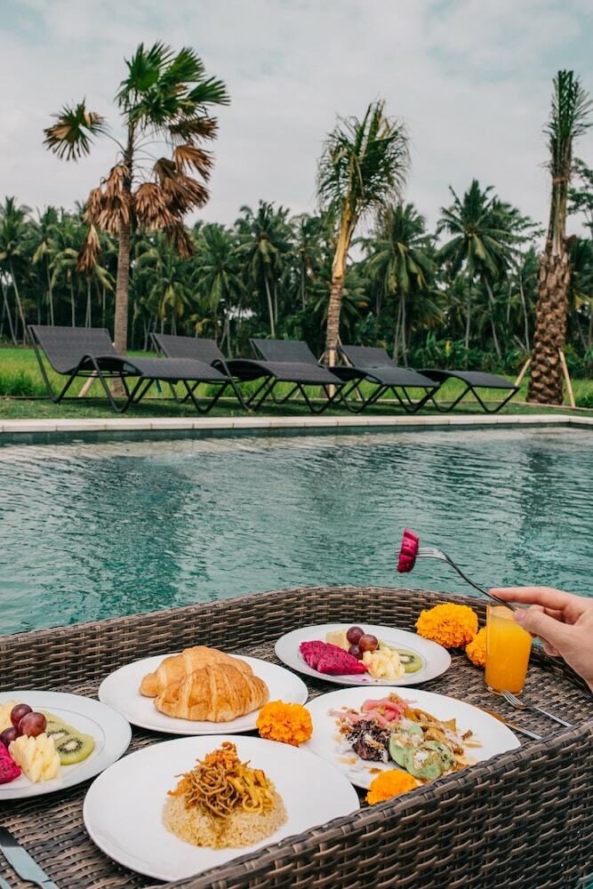 Bed & Breakfast Adil Villa And Resort