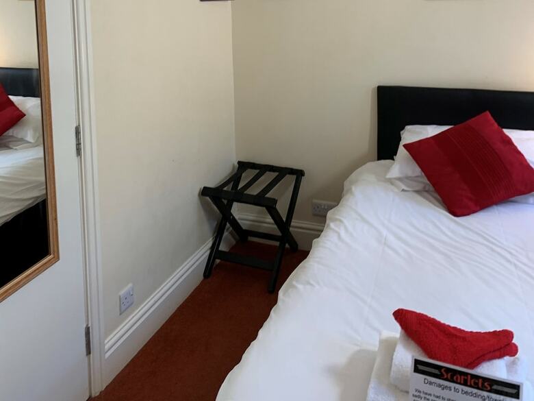 Scarlets Hotel