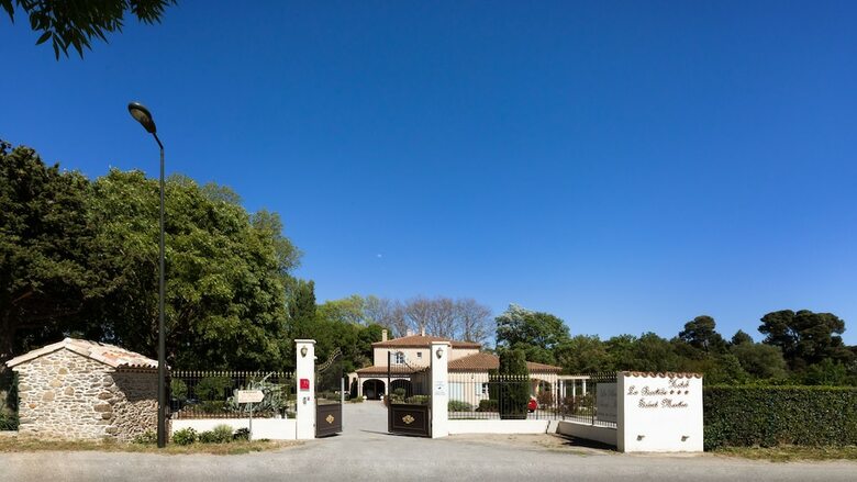 Hotel La Bastide Saint Martin