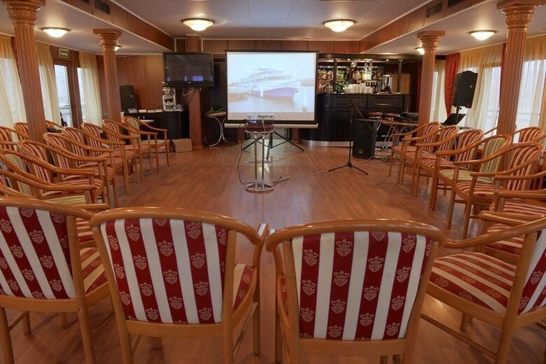 Hotel Petr Perviy