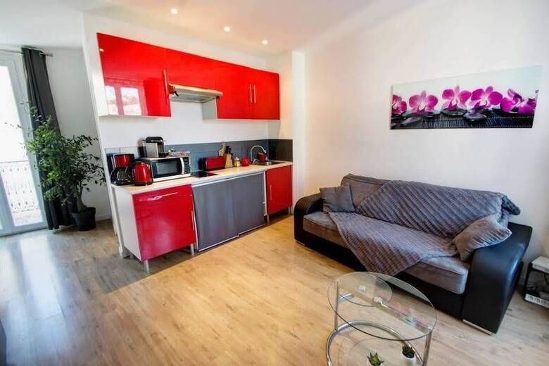 Gambeta Cannes Apartment